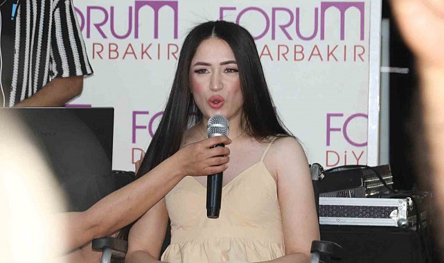 Yıllardır bugünü hayal ediyordu: Mutlu Kaya 10 yıl sonra sahneye çıktı