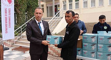 Yozgat'ta 68 çiftçiye kamera seti ve kamp lambası dağıtıldı