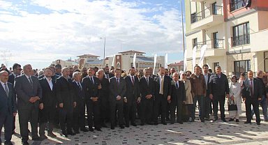 Yozgat'ta TOKİ konutları hak sahiplerine teslim edildi