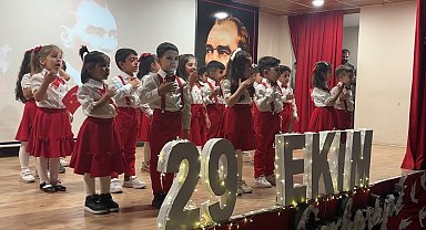 Yüksekova'da Cumhuriyet'in 102. yılı coşkuyla kutlandı