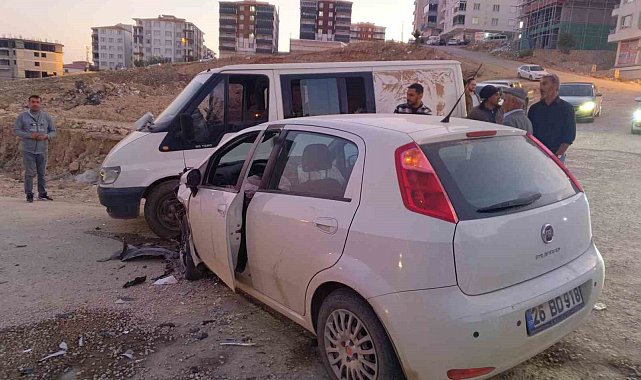 Zincirleme trafik kazasında 5 kişi yaralandı