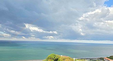 Zonguldak'ta gök kuşağı ile hortumlar ortaya çıktı