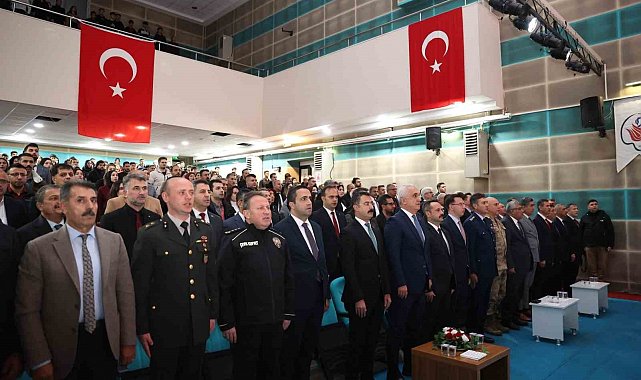 24 Kasım Öğretmenler Günü Muş'ta törenle kutlandı