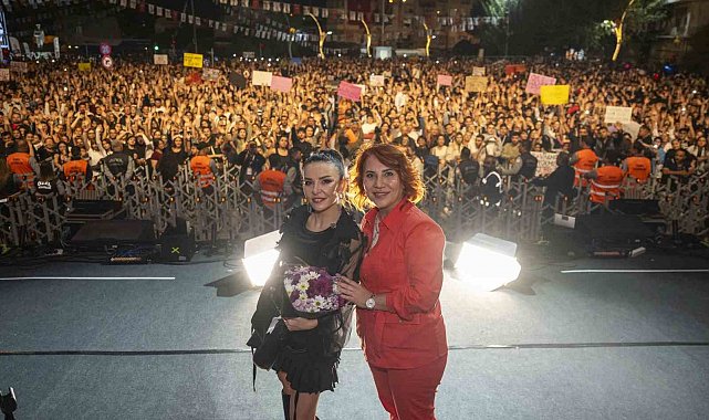 4. Uluslararası Tarsus Festivalinde Fatma Turgut rüzgarı
