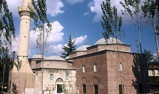 5 asırlık camiye restorasyon