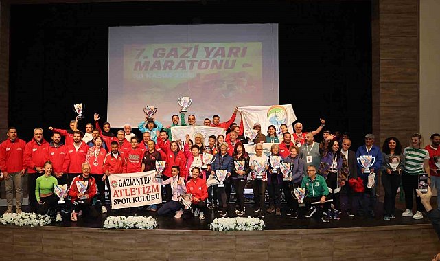 7. Gazi Yarı Maratonu'nda ödüller sahiplerini buldu