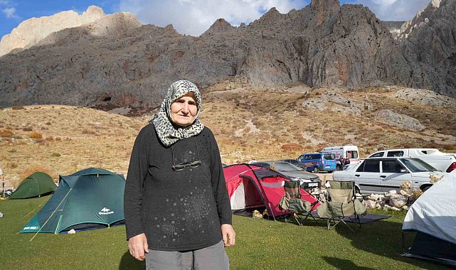 73 yaşındaki dağcı Hatun Okurkan gençlere taş çıkartıyor