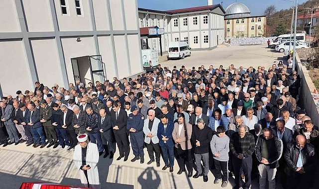 94 yaşında hayatını kaybeden Kore gazisi toprağa verildi