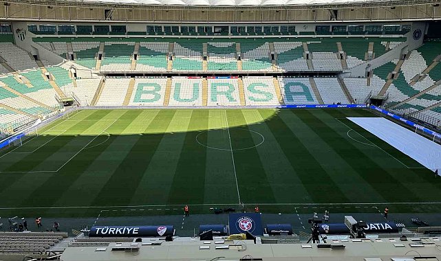 A Milli Futbol Takımı, 10. kez Bursa'da