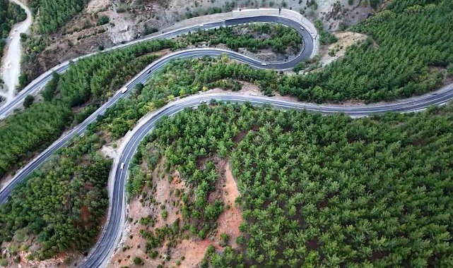 Adana'da 'Dokuzdolambaç Virajları' manzarasıyla mest etti