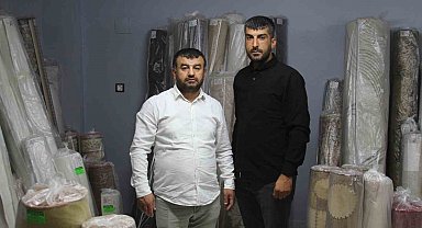 Adana'da halıdan servet çıktı: Dürüst çalışandan örnek davranış
