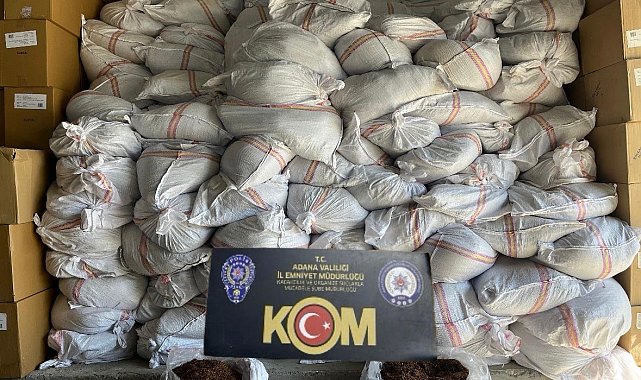 Adana'da tırda 10 ton kaçak tütün ele geçirildi