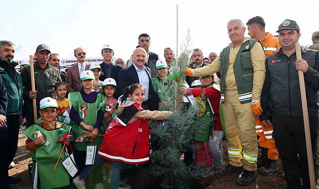 Adıyaman'da 10 bin 500 fidan toprakla buluştu
