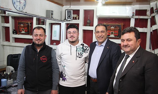 AK Parti'li başkanlardan Kula'da esnaf ve ev ziyaretleri