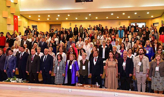 Akdeniz Üniversitesi öğretim üyesi Prof. Dr. Mehmet Ali Eroğlu'na, Türk kültür ve sanatına katkı ödülü