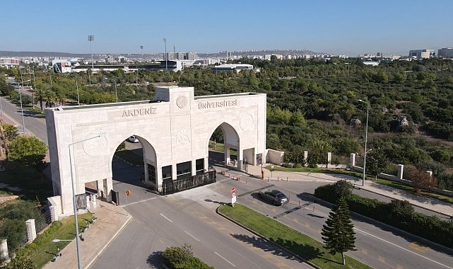 Akdeniz Üniversitesi "THE Disiplinler Arası Bilim Sıralaması"nda ilk 300'de