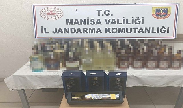 Akhisar'da jandarmadan kaçak alkol ve tütün operasyonu