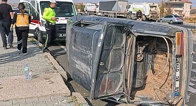 Aksaray'da tır ile otomobil çarpıştı: 3 yaralı