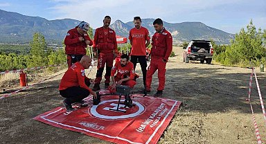 AKUT Ege ekipleri tatbikatlarla gönüllülerini her an göreve hazır hale getiriyor