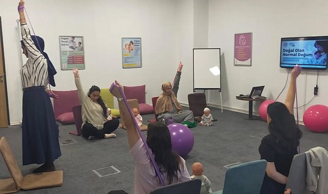 Anne adayları hem doğuma hem de bebek bakımına hazırlanıyor