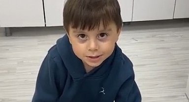 Annesiyle birlikte ölü bulunmuştu, küçük çocuğun görüntüsü yürekleri sızlattı