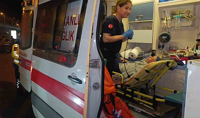 Antalya'da iki otomobil çarpıştı: 1 yaralı