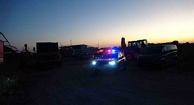 Antalya'da kum hırsızlarına gece baskını: 1 tutuklama, 8 araca el konuldu