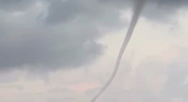Antalya'da oluşan hortum kameraya yansıdı