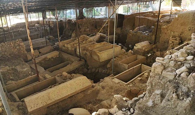 Antandros kazıları tüm hızıyla sürüyor