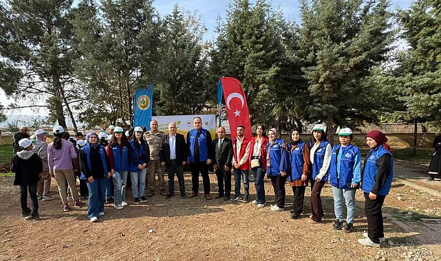 Araban'da Cumhuriyet'in 102. yılı için 102 fidan dikildi