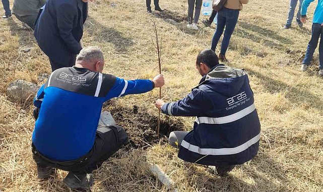 Aras EDAŞ, Milli Ağaçlandırma Günü'nde geleceğe nefes oldu