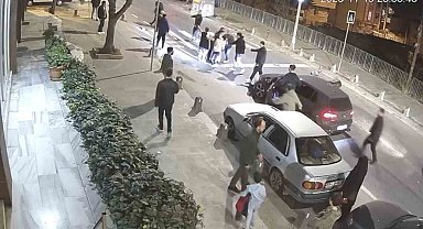 Arnavutköy'de işten çıkarılan genç kız sinir krizi geçirdi, ortalık karıştı