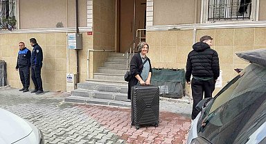 Arnavutköy'de istinat duvarı çöken binalarda tahliye işlemi başladı