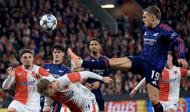 Arsenal, Şampiyonlar Ligi'nde 4'te 4 yaptı