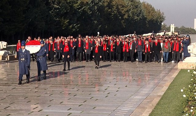ASO'dan kuruluş yıl dönümüne Anıtkabir ziyareti