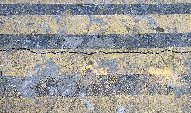 Ataşehir'de bina kolonlarında patlama paniği