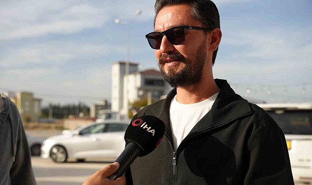 Avukat cübbesi giyip araç tanıtımı yapan galerici: "Sadece farklı, dikkat çekici bir tanıtım olsun diye uğraştık"