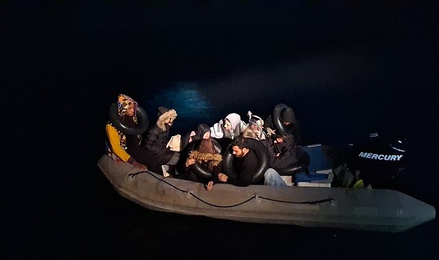 Aydın açıklarında 8 düzensiz göçmen kurtarıldı
