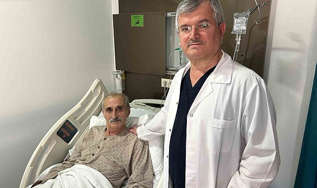 Aynı anda iki kalp krizi geçiren hasta zamanında müdahaleyle kurtarıldı