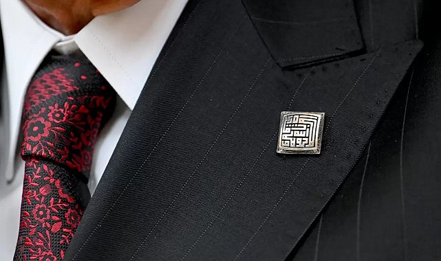 Bahçeli'nin rozeti ve yüzüğü gündem oldu, motifler Sivas'ı akıllara getirdi