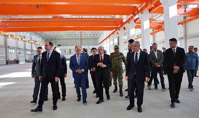 Bakan Güler 'Savunma Sanayisi Tedarikçi Buluşmaları' programına katıldı