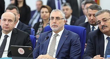 Bakan Işıkhan: "Asgari ücrette herkesin mutabık kaldığı bir tutarda uzlaşılacağını ümit ediyoruz"