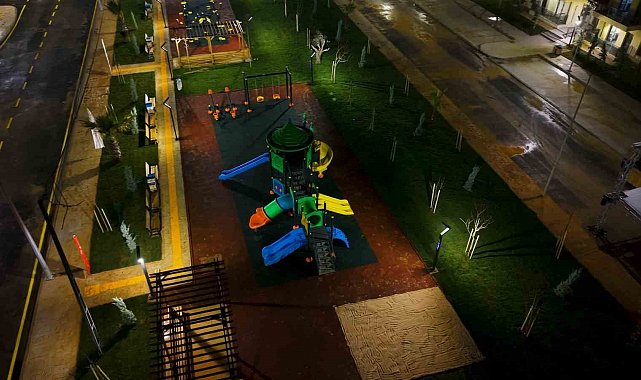 Bakan Kurum: "Küllerinden doğan Hatay'ımız yine ışıl ışıl"