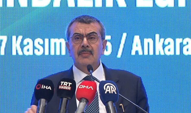 Bakan Tekin: "45 farklı ülkede 2 bin 785 bursiyerimiz var"