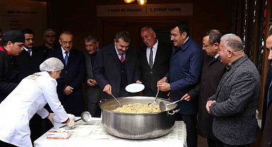 Bakan Tekin: "OHAL'in kaldırılması ve inanç özgürlüğü alanında atılan adımlar Türkiye'nin demokratikleşmesine önemli katkılar sağladı"