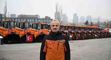 Bakan Uraloğlu: Karla mücadele için 18 bin 407 personel ve 14 bin 263 araç görev başında"