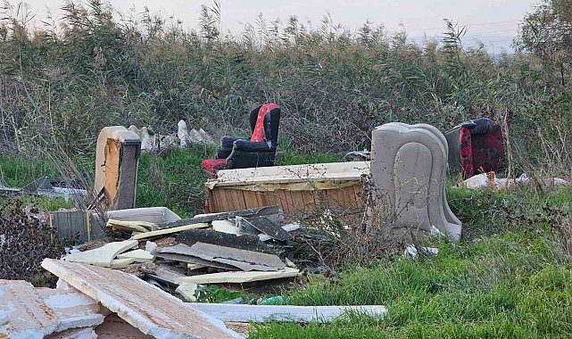 Bandırma'da doğa yine çöplük oldu