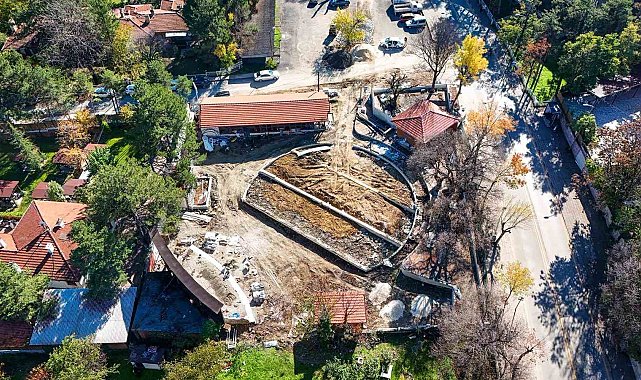Başkan Çetinkaya, Yenişehir Açık Hava Sineması'ndaki çalışmaları inceledi