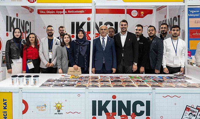 Başkan Er, Malatya Anadolu Kitap ve Kültür Fuarı'nda stantları gezdi