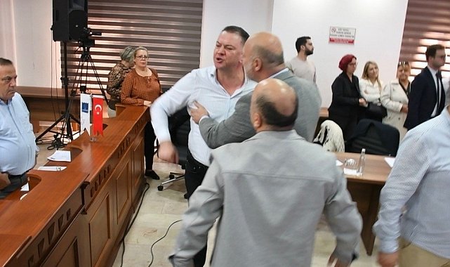 Başkan Günel tartışmayı sakinlikle karşıladı